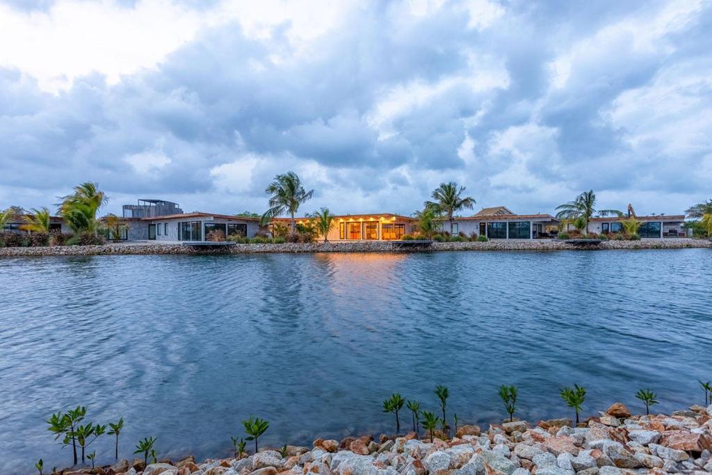Seabird Luxury Dwellings Villa Placencia Exterior photo